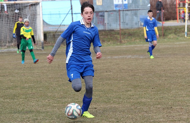 超俱乐部的 超俱乐部的